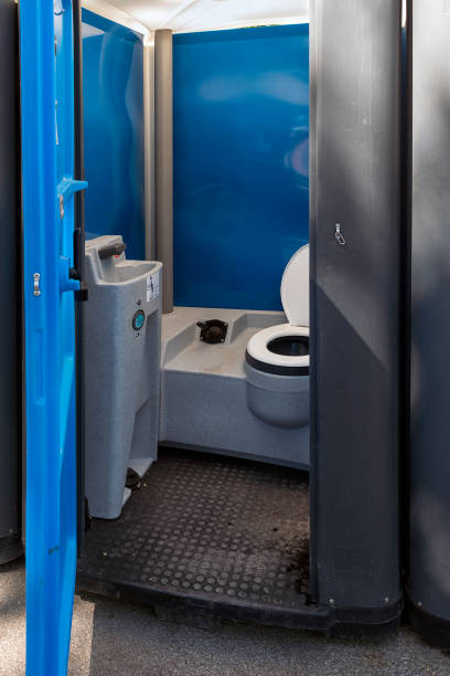 Best Best portable toilet rental  in Oak Ridge, FL